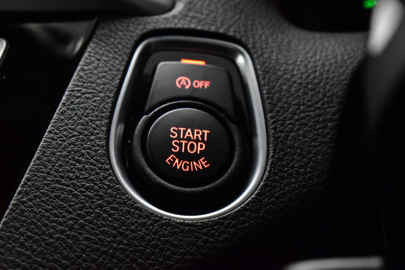 BMW 2シリーズ 220i ｸｰﾍﾟ Mｽﾎﾟｰﾂ ｵﾌﾟｼｮﾝ追従ACC LCI後期  ﾍｷｻｺﾞﾅﾙLEDﾍｯﾄﾞﾗｲﾄ ﾋｰﾀｰ付ｱﾙｶﾝﾀｰﾗｽﾎﾟｰﾂｼｰﾄ NEWﾃﾞｻﾞｲﾝﾒｰﾀｰﾊﾟﾈﾙ 衝突軽減ﾌﾞﾚｰｷ 車線逸脱&歩行者警告 ﾀｯﾁﾊﾟﾈﾙiﾄﾞﾗｲﾌﾞHDDﾅﾋﾞ 前後PDC Bｶﾒﾗ Pｱｼｽﾄ 18AW  ﾊﾟﾄﾞﾙ 2年保証