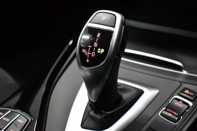 BMW 2シリーズ 220i ｸｰﾍﾟ Mｽﾎﾟｰﾂ ｵﾌﾟｼｮﾝ追従ACC LCI後期  ﾍｷｻｺﾞﾅﾙLEDﾍｯﾄﾞﾗｲﾄ ﾋｰﾀｰ付ｱﾙｶﾝﾀｰﾗｽﾎﾟｰﾂｼｰﾄ NEWﾃﾞｻﾞｲﾝﾒｰﾀｰﾊﾟﾈﾙ 衝突軽減ﾌﾞﾚｰｷ 車線逸脱&歩行者警告 ﾀｯﾁﾊﾟﾈﾙiﾄﾞﾗｲﾌﾞHDDﾅﾋﾞ 前後PDC Bｶﾒﾗ Pｱｼｽﾄ 18AW  ﾊﾟﾄﾞﾙ 2年保証