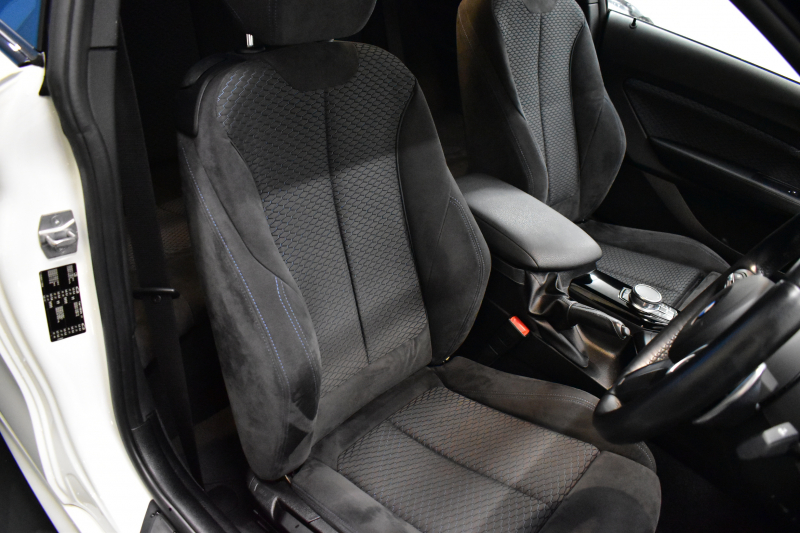 BMW 2シリーズ 220i ｸｰﾍﾟ Mｽﾎﾟｰﾂ ｵﾌﾟｼｮﾝ追従ACC LCI後期  ﾍｷｻｺﾞﾅﾙLEDﾍｯﾄﾞﾗｲﾄ ﾋｰﾀｰ付ｱﾙｶﾝﾀｰﾗｽﾎﾟｰﾂｼｰﾄ NEWﾃﾞｻﾞｲﾝﾒｰﾀｰﾊﾟﾈﾙ 衝突軽減ﾌﾞﾚｰｷ 車線逸脱&歩行者警告 ﾀｯﾁﾊﾟﾈﾙiﾄﾞﾗｲﾌﾞHDDﾅﾋﾞ 前後PDC Bｶﾒﾗ Pｱｼｽﾄ 18AW  ﾊﾟﾄﾞﾙ 2年保証