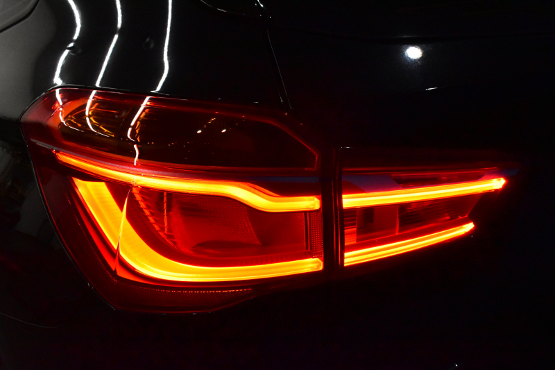 BMW X1 Xdrive20i Xﾗｲﾝ 中期 4WD  ｱﾄﾞﾊﾞﾝｽﾄﾞｱｸﾃｨﾌﾞｾｰﾌﾃｨP 追従ACC NEWﾃﾞｻﾞｲﾝﾒｰﾀｰ&Fｼｰﾄ 電子ｼﾌﾄ ﾌﾙｾｸﾞTVﾁｭｰﾅｰ HUD ﾋｰﾀｰ付ﾊｰﾌ革 ﾀｯﾁﾊﾟﾈﾙﾅﾋﾞBｶﾒ Pｱｼｽﾄ前後PDC LEDﾍｯﾄﾞﾗｲﾄ 衝突軽減 車線逸脱&歩行者警告 電動Rｹﾞｰﾄ Bluetoothｵｰﾃﾞｨｵ 2年保証