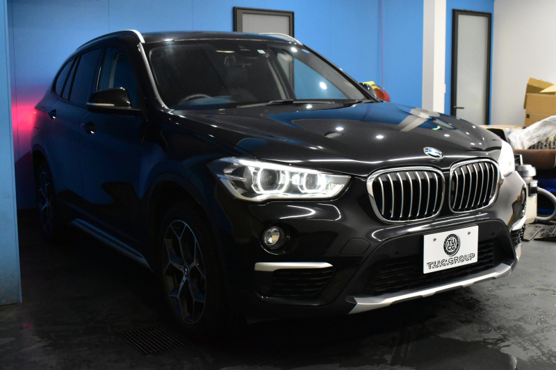 BMW X1 Xdrive20i Xﾗｲﾝ 中期 4WD  ｱﾄﾞﾊﾞﾝｽﾄﾞｱｸﾃｨﾌﾞｾｰﾌﾃｨP 追従ACC NEWﾃﾞｻﾞｲﾝﾒｰﾀｰ&Fｼｰﾄ 電子ｼﾌﾄ ﾌﾙｾｸﾞTVﾁｭｰﾅｰ HUD ﾋｰﾀｰ付ﾊｰﾌ革 ﾀｯﾁﾊﾟﾈﾙﾅﾋﾞBｶﾒ Pｱｼｽﾄ前後PDC LEDﾍｯﾄﾞﾗｲﾄ 衝突軽減 車線逸脱&歩行者警告 電動Rｹﾞｰﾄ Bluetoothｵｰﾃﾞｨｵ 2年保証