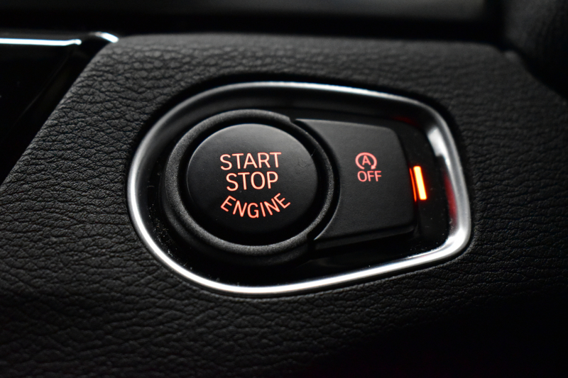 BMW X1 Xdrive20i Xﾗｲﾝ 中期 4WD  ｱﾄﾞﾊﾞﾝｽﾄﾞｱｸﾃｨﾌﾞｾｰﾌﾃｨP 追従ACC NEWﾃﾞｻﾞｲﾝﾒｰﾀｰ&Fｼｰﾄ 電子ｼﾌﾄ ﾌﾙｾｸﾞTVﾁｭｰﾅｰ HUD ﾋｰﾀｰ付ﾊｰﾌ革 ﾀｯﾁﾊﾟﾈﾙﾅﾋﾞBｶﾒ Pｱｼｽﾄ前後PDC LEDﾍｯﾄﾞﾗｲﾄ 衝突軽減 車線逸脱&歩行者警告 電動Rｹﾞｰﾄ Bluetoothｵｰﾃﾞｨｵ 2年保証