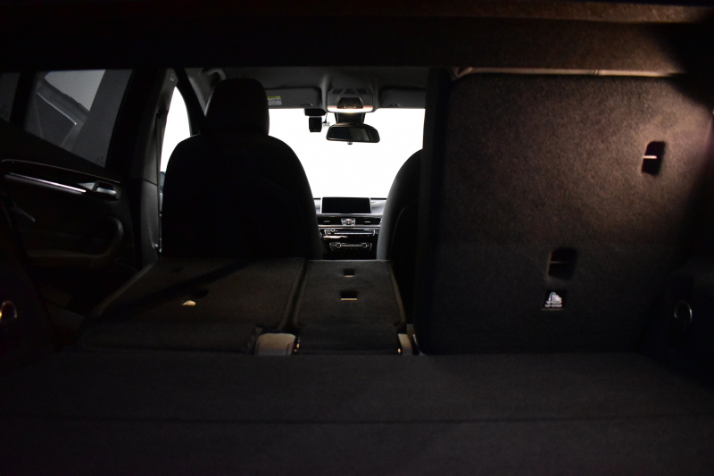 BMW X1 Xdrive20i Xﾗｲﾝ 中期 4WD  ｱﾄﾞﾊﾞﾝｽﾄﾞｱｸﾃｨﾌﾞｾｰﾌﾃｨP 追従ACC NEWﾃﾞｻﾞｲﾝﾒｰﾀｰ&Fｼｰﾄ 電子ｼﾌﾄ ﾌﾙｾｸﾞTVﾁｭｰﾅｰ HUD ﾋｰﾀｰ付ﾊｰﾌ革 ﾀｯﾁﾊﾟﾈﾙﾅﾋﾞBｶﾒ Pｱｼｽﾄ前後PDC LEDﾍｯﾄﾞﾗｲﾄ 衝突軽減 車線逸脱&歩行者警告 電動Rｹﾞｰﾄ Bluetoothｵｰﾃﾞｨｵ 2年保証