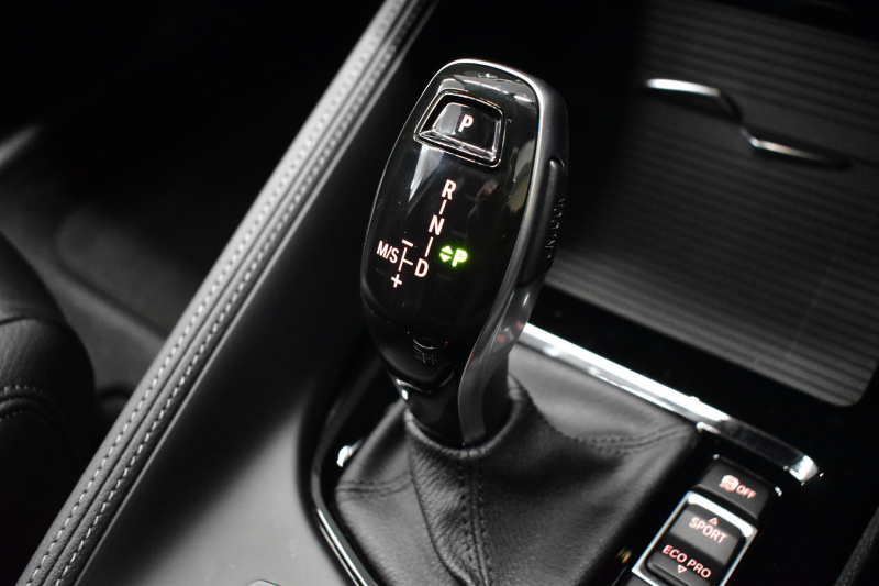 BMW X1 Xdrive20i Xﾗｲﾝ 中期 4WD  ｱﾄﾞﾊﾞﾝｽﾄﾞｱｸﾃｨﾌﾞｾｰﾌﾃｨP 追従ACC NEWﾃﾞｻﾞｲﾝﾒｰﾀｰ&Fｼｰﾄ 電子ｼﾌﾄ ﾌﾙｾｸﾞTVﾁｭｰﾅｰ HUD ﾋｰﾀｰ付ﾊｰﾌ革 ﾀｯﾁﾊﾟﾈﾙﾅﾋﾞBｶﾒ Pｱｼｽﾄ前後PDC LEDﾍｯﾄﾞﾗｲﾄ 衝突軽減 車線逸脱&歩行者警告 電動Rｹﾞｰﾄ Bluetoothｵｰﾃﾞｨｵ 2年保証