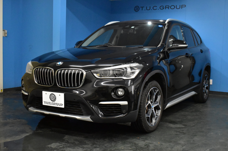 BMW X1 Xdrive20i Xﾗｲﾝ 中期 4WD  ｱﾄﾞﾊﾞﾝｽﾄﾞｱｸﾃｨﾌﾞｾｰﾌﾃｨP 追従ACC NEWﾃﾞｻﾞｲﾝﾒｰﾀｰ&Fｼｰﾄ 電子ｼﾌﾄ ﾌﾙｾｸﾞTVﾁｭｰﾅｰ HUD ﾋｰﾀｰ付ﾊｰﾌ革 ﾀｯﾁﾊﾟﾈﾙﾅﾋﾞBｶﾒ Pｱｼｽﾄ前後PDC LEDﾍｯﾄﾞﾗｲﾄ 衝突軽減 車線逸脱&歩行者警告 電動Rｹﾞｰﾄ Bluetoothｵｰﾃﾞｨｵ 2年保証