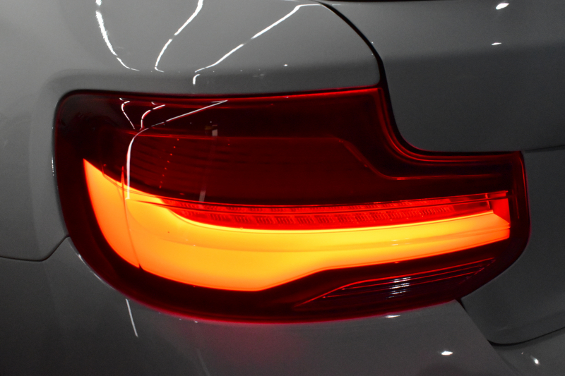 BMW Mシリーズ M2 ｺﾝﾍﾟﾃｨｼｮﾝ MDCT 7速DCT LCI後期 ｺﾝﾍﾟﾃｨｼｮﾝ専用410馬力ｴﾝｼﾞﾝ ﾍｷｻｺﾞﾅﾙLEDﾍｯﾄﾞﾗｲﾄ&ﾃｰﾙ ﾋｰﾀｰ付黒革 harman/kardon ﾀｯﾁﾊﾟﾈﾙHDDﾅﾋﾞBｶﾒﾗ 19AW 車線逸脱&歩行者警告 衝突軽減ﾌﾞﾚｰｷ ｶｰﾎﾞﾝｲﾝﾃﾘｱ Mｼｰﾄﾍﾞﾙﾄ  2年保証