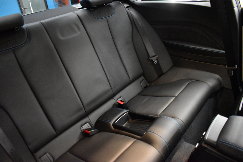 BMW Mシリーズ M2 MDCT 7速DCT LCI後期 ﾋｰﾀｰ付黒革 ｱﾀﾞﾌﾟﾃｨﾌﾞﾍｷｻｺﾞﾅﾙLEDﾍｯﾄﾞﾗｲﾄ&ﾃｰﾙ ﾀｯﾁﾊﾟﾈﾙHDDﾅﾋﾞ Mperformance19AW 車線逸脱&歩行者警告 衝突軽減ﾌﾞﾚｰｷ ｶｰﾎﾞﾝｲﾝﾃﾘｱ Bｶﾒﾗ iｽﾄｯﾌﾟ ｽﾏｰﾄｷｰ 2年保証