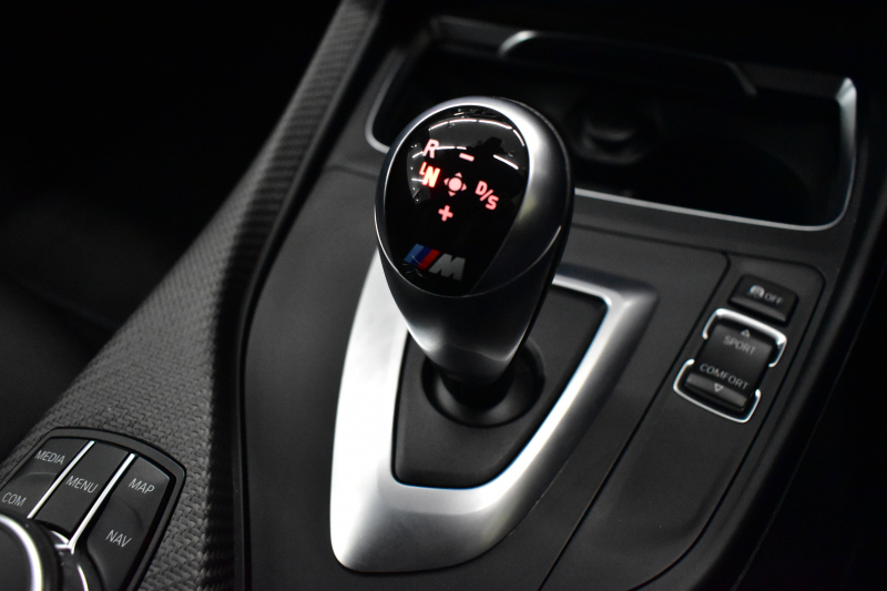 BMW Mシリーズ M2 MDCT 7速DCT LCI後期 ﾋｰﾀｰ付黒革 ｱﾀﾞﾌﾟﾃｨﾌﾞﾍｷｻｺﾞﾅﾙLEDﾍｯﾄﾞﾗｲﾄ&ﾃｰﾙ ﾀｯﾁﾊﾟﾈﾙHDDﾅﾋﾞ Mperformance19AW 車線逸脱&歩行者警告 衝突軽減ﾌﾞﾚｰｷ ｶｰﾎﾞﾝｲﾝﾃﾘｱ Bｶﾒﾗ iｽﾄｯﾌﾟ ｽﾏｰﾄｷｰ 2年保証