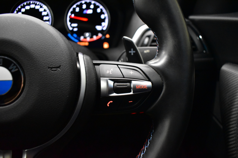 BMW Mシリーズ M2 MDCT 7速DCT LCI後期 ﾋｰﾀｰ付黒革 ｱﾀﾞﾌﾟﾃｨﾌﾞﾍｷｻｺﾞﾅﾙLEDﾍｯﾄﾞﾗｲﾄ&ﾃｰﾙ ﾀｯﾁﾊﾟﾈﾙHDDﾅﾋﾞ Mperformance19AW 車線逸脱&歩行者警告 衝突軽減ﾌﾞﾚｰｷ ｶｰﾎﾞﾝｲﾝﾃﾘｱ Bｶﾒﾗ iｽﾄｯﾌﾟ ｽﾏｰﾄｷｰ 2年保証