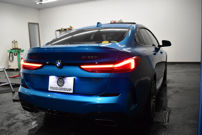 BMW 2シリーズ M235iｸﾞﾗﾝｸｰﾍﾟ Xﾄﾞﾗｲﾌﾞ ﾊﾟﾉﾗﾏｶﾞﾗｽｻﾝﾙｰﾌ  ﾋｰﾀｰ付ﾌﾞﾗｯｸﾚｻﾞｰ HUD 追従ACC  LEDﾍｯﾄﾞﾗｲﾄ Mｽﾎﾟｰﾂﾌﾞﾚｰｷ 車線変更&逸脱&歩行者警告 ﾗｲﾌﾞｺｯｸﾋﾟｯﾄ ｱｯﾌﾟﾙｶｰﾌﾟﾚｲ ﾀｯﾁﾊﾟﾈﾙﾅﾋﾞ Bｶﾒﾗ ｽﾏｰﾄｷｰ 2年保証