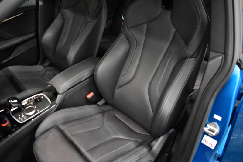 BMW 2シリーズ M235iｸﾞﾗﾝｸｰﾍﾟ Xﾄﾞﾗｲﾌﾞ ﾊﾟﾉﾗﾏｶﾞﾗｽｻﾝﾙｰﾌ  ﾋｰﾀｰ付ﾌﾞﾗｯｸﾚｻﾞｰ HUD 追従ACC  LEDﾍｯﾄﾞﾗｲﾄ Mｽﾎﾟｰﾂﾌﾞﾚｰｷ 車線変更&逸脱&歩行者警告 ﾗｲﾌﾞｺｯｸﾋﾟｯﾄ ｱｯﾌﾟﾙｶｰﾌﾟﾚｲ ﾀｯﾁﾊﾟﾈﾙﾅﾋﾞ Bｶﾒﾗ ｽﾏｰﾄｷｰ 2年保証