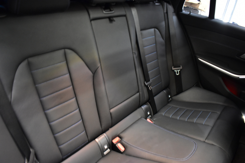 BMW 3シリーズ M340iﾂｰﾘﾝｸﾞ Xﾄﾞﾗｲﾌﾞ 直6ﾀｰﾎﾞ 4WD ﾊﾟﾉﾗﾏｶﾞﾗｽｻﾝR ﾋｰﾀｰ付黒革 19AW 追従ACC HUD ﾚｰｻﾞｰLEDﾗｲﾄ 可変Mｻｽ Mﾌﾞﾚｰｷ ﾊｰﾏﾝｶｰﾄﾞﾝ 側面衝突&車線変更&逸脱&歩行者警告 電動Rｹﾞｰﾄ 後退ｱｼｽﾄ Pｱｼｽﾄ ﾌﾙｾｸﾞﾀｯﾁﾊﾟﾈﾙﾅﾋﾞ ｱｯﾌﾟﾙｶｰﾌﾟﾚｲ 2年保証