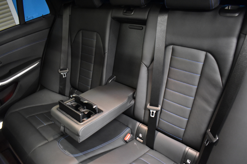 BMW 3シリーズ M340iﾂｰﾘﾝｸﾞ Xﾄﾞﾗｲﾌﾞ 直6ﾀｰﾎﾞ 4WD ﾊﾟﾉﾗﾏｶﾞﾗｽｻﾝR ﾋｰﾀｰ付黒革 19AW 追従ACC HUD ﾚｰｻﾞｰLEDﾗｲﾄ 可変Mｻｽ Mﾌﾞﾚｰｷ ﾊｰﾏﾝｶｰﾄﾞﾝ 側面衝突&車線変更&逸脱&歩行者警告 電動Rｹﾞｰﾄ 後退ｱｼｽﾄ Pｱｼｽﾄ ﾌﾙｾｸﾞﾀｯﾁﾊﾟﾈﾙﾅﾋﾞ ｱｯﾌﾟﾙｶｰﾌﾟﾚｲ 2年保証