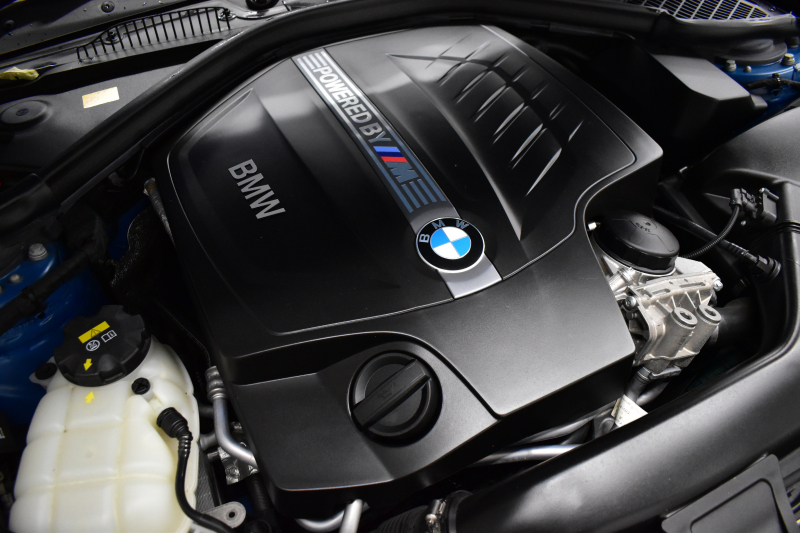 BMW Mシリーズ M2 6速MT LCI後期 ｾﾚｸﾄP SR harman/kardon ﾋｰﾀｰ付黒革 ﾍｷｻｺﾞﾅﾙLEDﾍｯﾄﾞﾗｲﾄ&ﾃｰﾙ ﾀｯﾁﾊﾟﾈﾙHDDﾅﾋﾞBｶﾒﾗ 19AW 車線逸脱&歩行者警告 衝突軽減ﾌﾞﾚｰｷ ｶｰﾎﾞﾝｲﾝﾃﾘｱ 2年保証