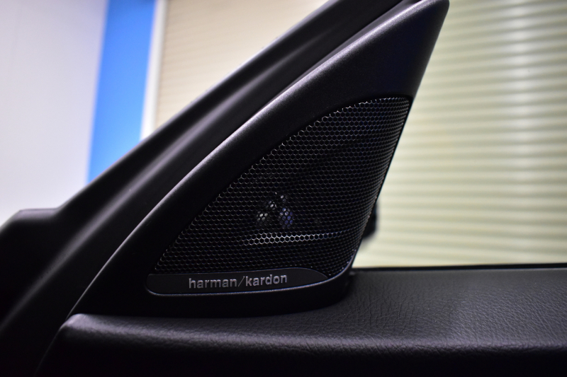 BMW Mシリーズ M2 6速MT LCI後期 ｾﾚｸﾄP SR harman/kardon ﾋｰﾀｰ付黒革 ﾍｷｻｺﾞﾅﾙLEDﾍｯﾄﾞﾗｲﾄ&ﾃｰﾙ ﾀｯﾁﾊﾟﾈﾙHDDﾅﾋﾞBｶﾒﾗ 19AW 車線逸脱&歩行者警告 衝突軽減ﾌﾞﾚｰｷ ｶｰﾎﾞﾝｲﾝﾃﾘｱ 2年保証