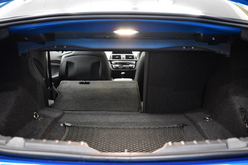 BMW Mシリーズ M2 6速MT LCI後期 ｾﾚｸﾄP SR harman/kardon ﾋｰﾀｰ付黒革 ﾍｷｻｺﾞﾅﾙLEDﾍｯﾄﾞﾗｲﾄ&ﾃｰﾙ ﾀｯﾁﾊﾟﾈﾙHDDﾅﾋﾞBｶﾒﾗ 19AW 車線逸脱&歩行者警告 衝突軽減ﾌﾞﾚｰｷ ｶｰﾎﾞﾝｲﾝﾃﾘｱ 2年保証