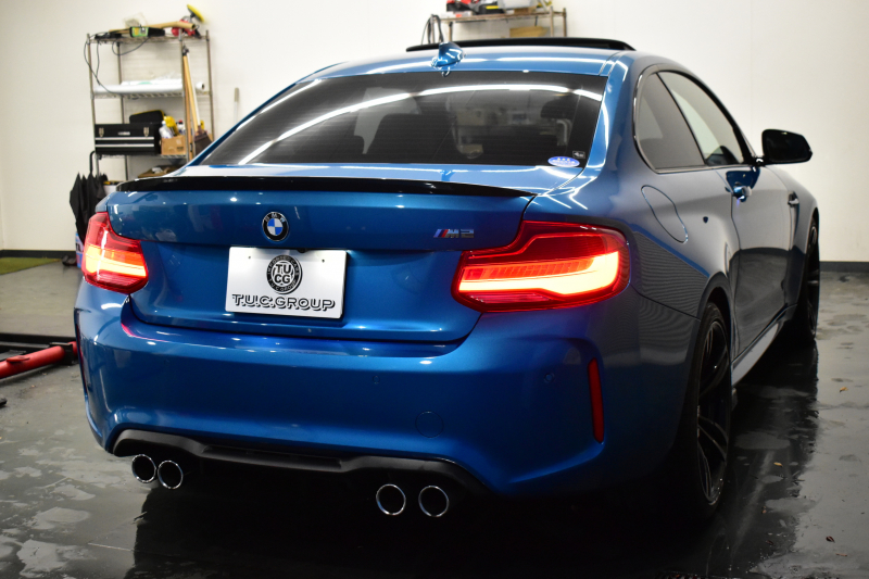 BMW Mシリーズ M2 6速MT LCI後期 ｾﾚｸﾄP SR harman/kardon ﾋｰﾀｰ付黒革 ﾍｷｻｺﾞﾅﾙLEDﾍｯﾄﾞﾗｲﾄ&ﾃｰﾙ ﾀｯﾁﾊﾟﾈﾙHDDﾅﾋﾞBｶﾒﾗ 19AW 車線逸脱&歩行者警告 衝突軽減ﾌﾞﾚｰｷ ｶｰﾎﾞﾝｲﾝﾃﾘｱ 2年保証