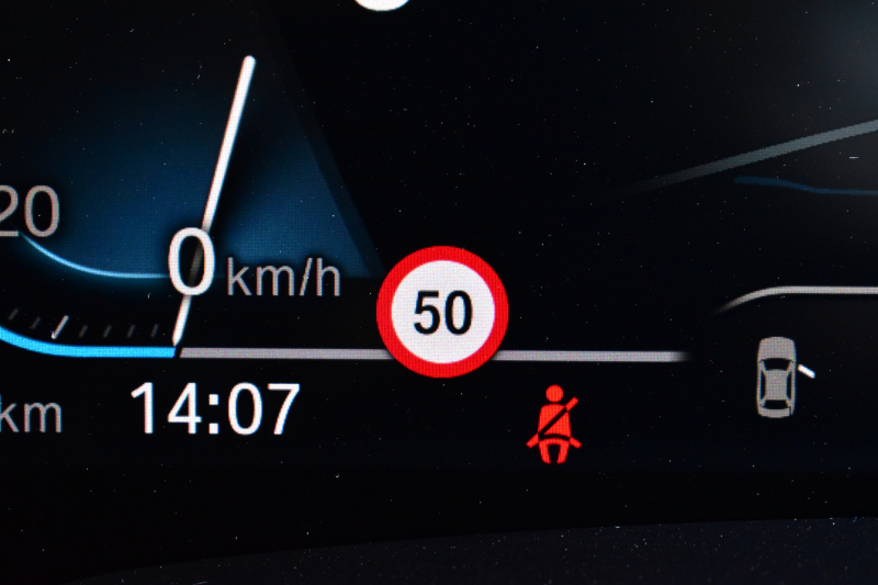 BMW 3シリーズ 320i Mｽﾎﾟｰﾂ G20型 ｺﾝﾌｫｰﾄP ﾊﾟｰｷﾝｸﾞｱｼｽﾄﾌﾟﾗｽ 追従ACC LEDﾍｯﾄﾞﾗｲﾄ  3Dﾋﾞｭｰ全周囲ｶﾒﾗ ﾀｯﾁﾊﾟﾈﾙﾅﾋﾞ ｱｯﾌﾟﾙｶｰﾌﾟﾚｲ  電動ﾄﾗﾝｸ 側面衝突&車線変更&逸脱&歩行者警告 液晶ﾒｰﾀｰ 後退ｱｼｽﾄ Pｱｼｽﾄ ｱｸﾃｨﾌﾞPDC緊急ﾌﾞﾚｰｷ 18AW  2年保証