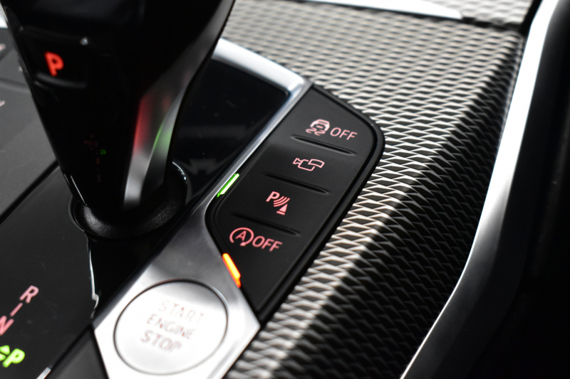 BMW 3シリーズ 320i Mｽﾎﾟｰﾂ G20型 ｺﾝﾌｫｰﾄP ﾊﾟｰｷﾝｸﾞｱｼｽﾄﾌﾟﾗｽ 追従ACC LEDﾍｯﾄﾞﾗｲﾄ  3Dﾋﾞｭｰ全周囲ｶﾒﾗ ﾀｯﾁﾊﾟﾈﾙﾅﾋﾞ ｱｯﾌﾟﾙｶｰﾌﾟﾚｲ  電動ﾄﾗﾝｸ 側面衝突&車線変更&逸脱&歩行者警告 液晶ﾒｰﾀｰ 後退ｱｼｽﾄ Pｱｼｽﾄ ｱｸﾃｨﾌﾞPDC緊急ﾌﾞﾚｰｷ 18AW  2年保証