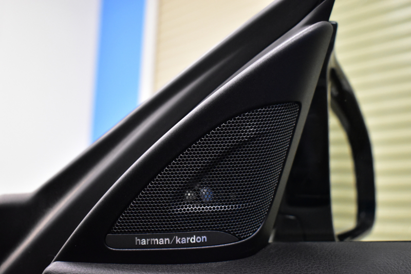 BMW Mシリーズ M2 ｺﾝﾍﾟﾃｨｼｮﾝ 6速MT LCI後期 ﾍｷｻｺﾞﾅﾙLEDﾍｯﾄﾞﾗｲﾄ&ﾃｰﾙ ﾋｰﾀｰ付黒革 harman/kardon ﾀｯﾁﾊﾟﾈﾙHDDﾅﾋﾞBｶﾒﾗ 19AW 車線逸脱&歩行者警告 衝突軽減ﾌﾞﾚｰｷ ｶｰﾎﾞﾝｲﾝﾃﾘｱ Mｼｰﾄﾍﾞﾙﾄ  2年保証