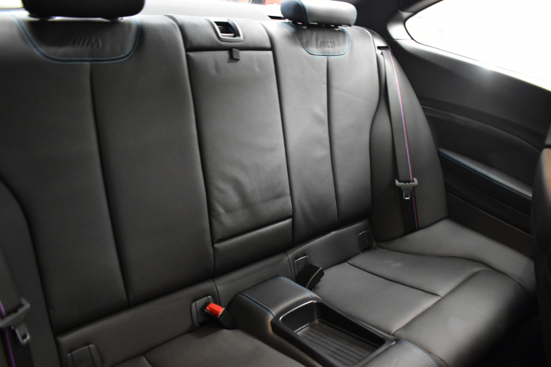 BMW Mシリーズ M2 ｺﾝﾍﾟﾃｨｼｮﾝ 6速MT LCI後期 ﾍｷｻｺﾞﾅﾙLEDﾍｯﾄﾞﾗｲﾄ&ﾃｰﾙ ﾋｰﾀｰ付黒革 harman/kardon ﾀｯﾁﾊﾟﾈﾙHDDﾅﾋﾞBｶﾒﾗ 19AW 車線逸脱&歩行者警告 衝突軽減ﾌﾞﾚｰｷ ｶｰﾎﾞﾝｲﾝﾃﾘｱ Mｼｰﾄﾍﾞﾙﾄ  2年保証