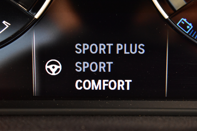 BMW Mシリーズ M2 ｺﾝﾍﾟﾃｨｼｮﾝ 6速MT LCI後期 ﾍｷｻｺﾞﾅﾙLEDﾍｯﾄﾞﾗｲﾄ&ﾃｰﾙ ﾋｰﾀｰ付黒革 harman/kardon ﾀｯﾁﾊﾟﾈﾙHDDﾅﾋﾞBｶﾒﾗ 19AW 車線逸脱&歩行者警告 衝突軽減ﾌﾞﾚｰｷ ｶｰﾎﾞﾝｲﾝﾃﾘｱ Mｼｰﾄﾍﾞﾙﾄ  2年保証