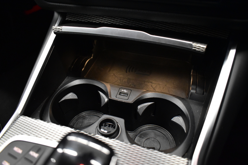 BMW 3シリーズ 320d Xﾄﾞﾗｲﾌﾞ Mｽﾎﾟｰﾂ G20型 4WD ｺﾝﾌｫｰﾄP ｼｰﾄﾋｰﾀｰ  ﾀｯﾁﾊﾟﾈﾙﾅﾋﾞBｶﾒﾗ ｱｯﾌﾟﾙｶｰﾌﾟﾚｲ  追従ACC LEDﾍｯﾄﾞﾗｲﾄ 電動ﾄﾗﾝｸ 側面衝突&車線変更&逸脱&歩行者警告 液晶ﾒｰﾀｰ 後退ｱｼｽﾄ Pｱｼｽﾄ ｱｸﾃｨﾌﾞPDC緊急ﾌﾞﾚｰｷ 18AW  2年保証