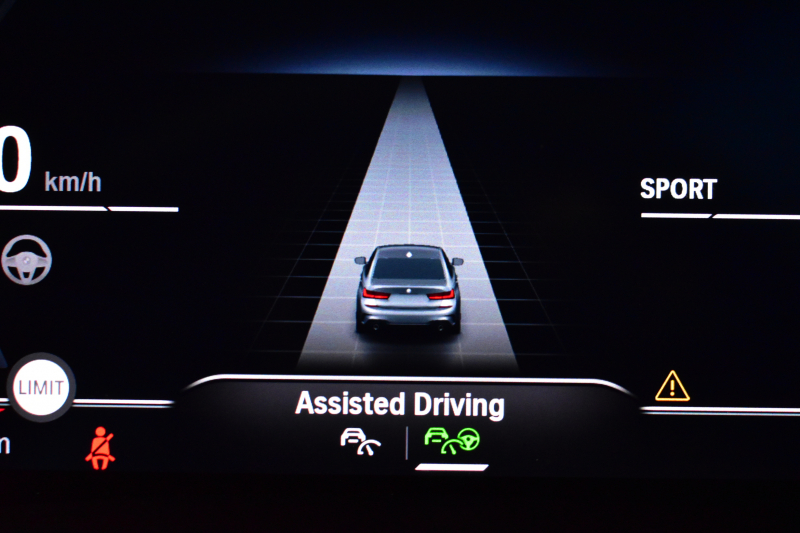 BMW 3シリーズ 320d Xﾄﾞﾗｲﾌﾞ Mｽﾎﾟｰﾂ G20型 4WD ｺﾝﾌｫｰﾄP ｼｰﾄﾋｰﾀｰ  ﾀｯﾁﾊﾟﾈﾙﾅﾋﾞBｶﾒﾗ ｱｯﾌﾟﾙｶｰﾌﾟﾚｲ  追従ACC LEDﾍｯﾄﾞﾗｲﾄ 電動ﾄﾗﾝｸ 側面衝突&車線変更&逸脱&歩行者警告 液晶ﾒｰﾀｰ 後退ｱｼｽﾄ Pｱｼｽﾄ ｱｸﾃｨﾌﾞPDC緊急ﾌﾞﾚｰｷ 18AW  2年保証