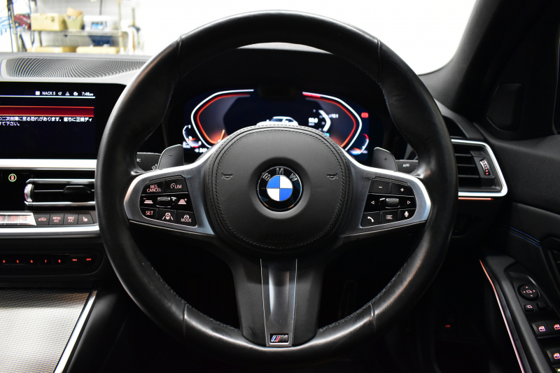 BMW 3シリーズ 320d Xﾄﾞﾗｲﾌﾞ Mｽﾎﾟｰﾂ G20型 4WD ｺﾝﾌｫｰﾄP ｼｰﾄﾋｰﾀｰ  ﾀｯﾁﾊﾟﾈﾙﾅﾋﾞBｶﾒﾗ ｱｯﾌﾟﾙｶｰﾌﾟﾚｲ  追従ACC LEDﾍｯﾄﾞﾗｲﾄ 電動ﾄﾗﾝｸ 側面衝突&車線変更&逸脱&歩行者警告 液晶ﾒｰﾀｰ 後退ｱｼｽﾄ Pｱｼｽﾄ ｱｸﾃｨﾌﾞPDC緊急ﾌﾞﾚｰｷ 18AW  2年保証