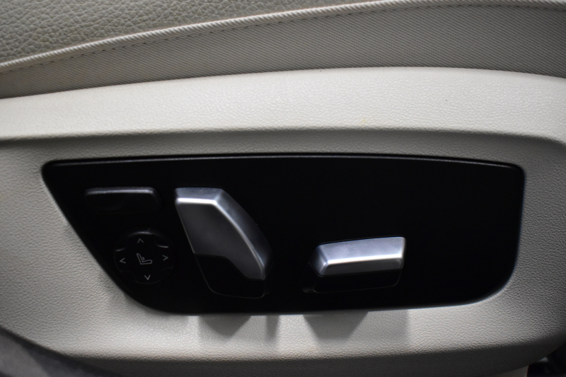 BMW 5シリーズ 530i Mｽﾎﾟｰﾂ ﾊｲﾗｲﾝP 液晶ﾒｰﾀｰ  高出力ﾓﾃﾞﾙ  全席ﾋｰﾀｰ付ｱｲﾎﾞﾘｰﾚｻﾞｰ LEDﾍｯﾄﾞﾗｲﾄ 追従ACC 車線変更警告 ﾀｯﾁﾊﾟﾈﾙ対応iﾄﾞﾗｲﾌﾞHDDﾅﾋﾞﾌﾙｾｸﾞ 3Dﾋﾞｭｰ ｽﾃｱﾘﾝｸﾞｻﾎﾟｰﾄ Pｱｼｽﾄﾌﾟﾗｽ 電動ﾄﾗﾝｸ ｽﾏｰﾄｷｰ 2年保証