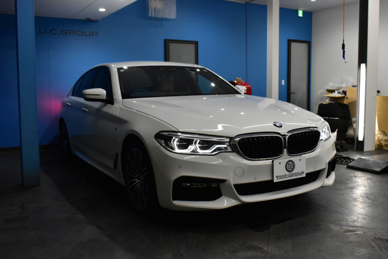 BMW 5シリーズ 530i Mｽﾎﾟｰﾂ ﾊｲﾗｲﾝP 液晶ﾒｰﾀｰ  高出力ﾓﾃﾞﾙ  全席ﾋｰﾀｰ付ｱｲﾎﾞﾘｰﾚｻﾞｰ LEDﾍｯﾄﾞﾗｲﾄ 追従ACC 車線変更警告 ﾀｯﾁﾊﾟﾈﾙ対応iﾄﾞﾗｲﾌﾞHDDﾅﾋﾞﾌﾙｾｸﾞ 3Dﾋﾞｭｰ ｽﾃｱﾘﾝｸﾞｻﾎﾟｰﾄ Pｱｼｽﾄﾌﾟﾗｽ 電動ﾄﾗﾝｸ ｽﾏｰﾄｷｰ 2年保証