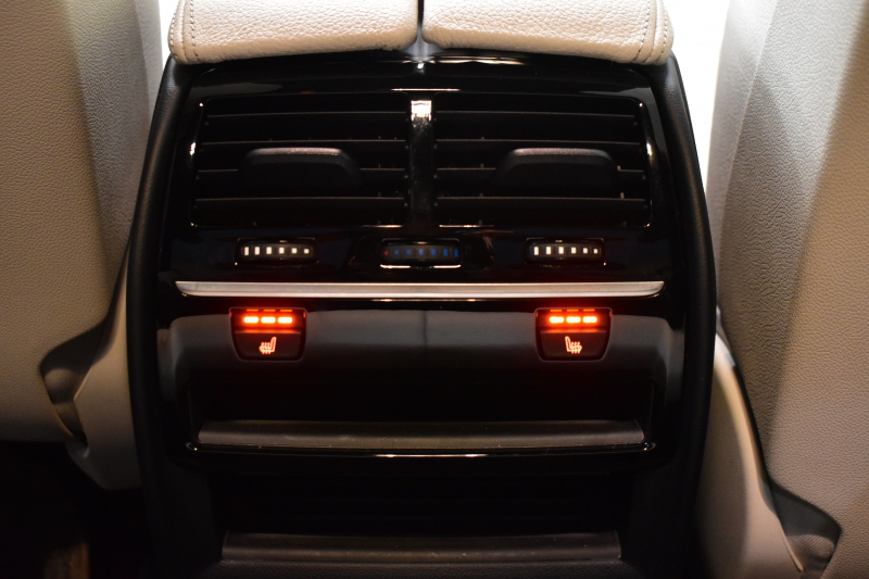 BMW 5シリーズ 530i Mｽﾎﾟｰﾂ ﾊｲﾗｲﾝP 液晶ﾒｰﾀｰ  高出力ﾓﾃﾞﾙ  全席ﾋｰﾀｰ付ｱｲﾎﾞﾘｰﾚｻﾞｰ LEDﾍｯﾄﾞﾗｲﾄ 追従ACC 車線変更警告 ﾀｯﾁﾊﾟﾈﾙ対応iﾄﾞﾗｲﾌﾞHDDﾅﾋﾞﾌﾙｾｸﾞ 3Dﾋﾞｭｰ ｽﾃｱﾘﾝｸﾞｻﾎﾟｰﾄ Pｱｼｽﾄﾌﾟﾗｽ 電動ﾄﾗﾝｸ ｽﾏｰﾄｷｰ 2年保証