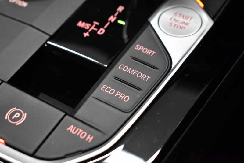 BMW 2シリーズ M235iｸﾞﾗﾝｸｰﾍﾟ Xﾄﾞﾗｲﾌﾞ ｱﾀﾞﾌﾟﾃｨﾌﾞｻｽﾍﾟﾝｼｮﾝ HUD Mｽﾎﾟｰﾂｼｰﾄ 追従ACC  ﾍｷｻｺﾞﾅﾙLEDﾍｯﾄﾞﾗｲﾄ Mｽﾎﾟｰﾂﾌﾞﾚｰｷ 車線変更&逸脱&歩行者警告 ﾗｲﾌﾞｺｯｸﾋﾟｯﾄ ｱｯﾌﾟﾙｶｰﾌﾟﾚｲ ﾀｯﾁﾊﾟﾈﾙﾅﾋﾞ Bｶﾒﾗ ｽﾏｰﾄｷｰ 2年保証