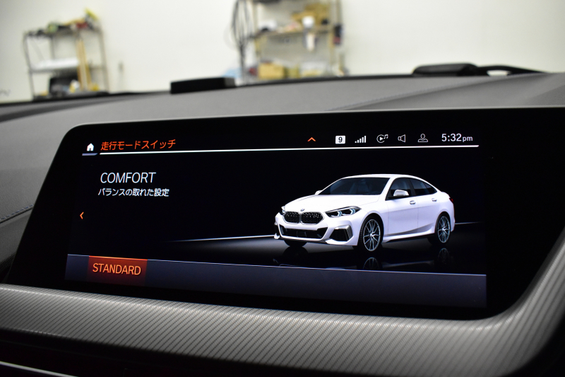 BMW 2シリーズ M235iｸﾞﾗﾝｸｰﾍﾟ Xﾄﾞﾗｲﾌﾞ ｱﾀﾞﾌﾟﾃｨﾌﾞｻｽﾍﾟﾝｼｮﾝ HUD Mｽﾎﾟｰﾂｼｰﾄ 追従ACC  ﾍｷｻｺﾞﾅﾙLEDﾍｯﾄﾞﾗｲﾄ Mｽﾎﾟｰﾂﾌﾞﾚｰｷ 車線変更&逸脱&歩行者警告 ﾗｲﾌﾞｺｯｸﾋﾟｯﾄ ｱｯﾌﾟﾙｶｰﾌﾟﾚｲ ﾀｯﾁﾊﾟﾈﾙﾅﾋﾞ Bｶﾒﾗ ｽﾏｰﾄｷｰ 2年保証