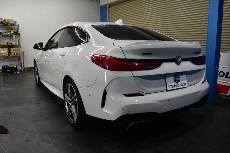 BMW 2シリーズ M235iｸﾞﾗﾝｸｰﾍﾟ Xﾄﾞﾗｲﾌﾞ ｱﾀﾞﾌﾟﾃｨﾌﾞｻｽﾍﾟﾝｼｮﾝ HUD Mｽﾎﾟｰﾂｼｰﾄ 追従ACC  ﾍｷｻｺﾞﾅﾙLEDﾍｯﾄﾞﾗｲﾄ Mｽﾎﾟｰﾂﾌﾞﾚｰｷ 車線変更&逸脱&歩行者警告 ﾗｲﾌﾞｺｯｸﾋﾟｯﾄ ｱｯﾌﾟﾙｶｰﾌﾟﾚｲ ﾀｯﾁﾊﾟﾈﾙﾅﾋﾞ Bｶﾒﾗ ｽﾏｰﾄｷｰ 2年保証