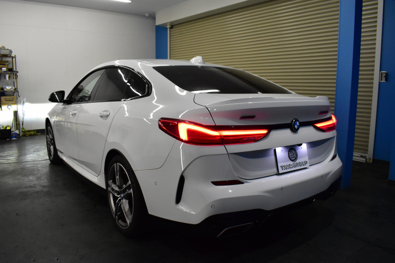 BMW 2シリーズ M235iｸﾞﾗﾝｸｰﾍﾟ Xﾄﾞﾗｲﾌﾞ ｱﾀﾞﾌﾟﾃｨﾌﾞｻｽﾍﾟﾝｼｮﾝ HUD Mｽﾎﾟｰﾂｼｰﾄ 追従ACC  ﾍｷｻｺﾞﾅﾙLEDﾍｯﾄﾞﾗｲﾄ Mｽﾎﾟｰﾂﾌﾞﾚｰｷ 車線変更&逸脱&歩行者警告 ﾗｲﾌﾞｺｯｸﾋﾟｯﾄ ｱｯﾌﾟﾙｶｰﾌﾟﾚｲ ﾀｯﾁﾊﾟﾈﾙﾅﾋﾞ Bｶﾒﾗ ｽﾏｰﾄｷｰ 2年保証