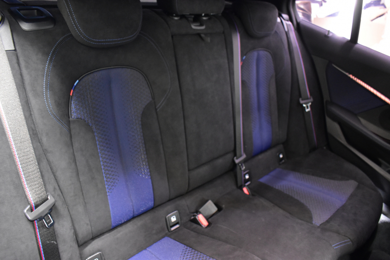 BMW 1シリーズ M135i xDrive ﾌﾙﾀｲﾑ4WD ﾃﾞﾋﾞｭｰP ｺﾝﾌｫｰﾄP ﾅﾋﾞｹﾞｰｼｮﾝP 可変ｻｽﾍﾟﾝｼｮﾝ Mｽﾎﾟｰﾂﾌﾞﾚｰｷ ACC Pｱｼｽﾄ BMWﾗｲﾌﾞｺｯｸﾋﾟｯﾄ ﾋｰﾀｰ付ｱﾙｶﾝﾀｰﾗｺﾝﾋﾞｽﾎﾟｰﾂｼｰﾄ ﾀｯﾁﾊﾟﾈﾙﾅﾋﾞ ｱｯﾌﾟﾙｶｰﾌﾟﾚｲ ﾍｷｻｺﾞﾅﾙLEDﾍｯﾄﾞﾗｲﾄ  2年保証