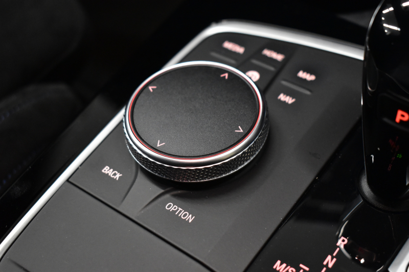 BMW 1シリーズ M135i xDrive ﾌﾙﾀｲﾑ4WD ﾃﾞﾋﾞｭｰP ｺﾝﾌｫｰﾄP ﾅﾋﾞｹﾞｰｼｮﾝP 可変ｻｽﾍﾟﾝｼｮﾝ Mｽﾎﾟｰﾂﾌﾞﾚｰｷ ACC Pｱｼｽﾄ BMWﾗｲﾌﾞｺｯｸﾋﾟｯﾄ ﾋｰﾀｰ付ｱﾙｶﾝﾀｰﾗｺﾝﾋﾞｽﾎﾟｰﾂｼｰﾄ ﾀｯﾁﾊﾟﾈﾙﾅﾋﾞ ｱｯﾌﾟﾙｶｰﾌﾟﾚｲ ﾍｷｻｺﾞﾅﾙLEDﾍｯﾄﾞﾗｲﾄ  2年保証