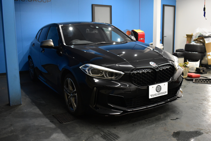 BMW 1シリーズ M135i xDrive ﾌﾙﾀｲﾑ4WD ﾃﾞﾋﾞｭｰP ｺﾝﾌｫｰﾄP ﾅﾋﾞｹﾞｰｼｮﾝP 可変ｻｽﾍﾟﾝｼｮﾝ Mｽﾎﾟｰﾂﾌﾞﾚｰｷ ACC Pｱｼｽﾄ BMWﾗｲﾌﾞｺｯｸﾋﾟｯﾄ ﾋｰﾀｰ付ｱﾙｶﾝﾀｰﾗｺﾝﾋﾞｽﾎﾟｰﾂｼｰﾄ ﾀｯﾁﾊﾟﾈﾙﾅﾋﾞ ｱｯﾌﾟﾙｶｰﾌﾟﾚｲ ﾍｷｻｺﾞﾅﾙLEDﾍｯﾄﾞﾗｲﾄ  2年保証