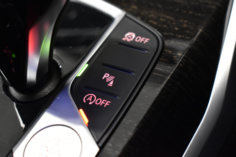 BMW 3シリーズ 320d Xﾄﾞﾗｲﾌﾞ Mｽﾎﾟｰﾂ G20型 4WD ﾌｧｽﾄﾄﾗｯｸP ｺﾝﾌｫｰﾄP ﾊｲﾗｲﾝP 可変Mｻｽ Mｽﾎﾟｰﾂﾌﾞﾚｰｷ 19AW ﾋｰﾀｰ付黒革 ﾀｯﾁﾊﾟﾈﾙﾅﾋﾞBｶﾒﾗ ｱｯﾌﾟﾙｶｰﾌﾟﾚｲ  追従ACC HUD LEDﾍｯﾄﾞﾗｲﾄ 電動ﾄﾗﾝｸ 側面衝突&車線変更&逸脱&歩行者警告 液晶ﾒｰﾀｰ 後退ｱｼｽﾄ 2年保証