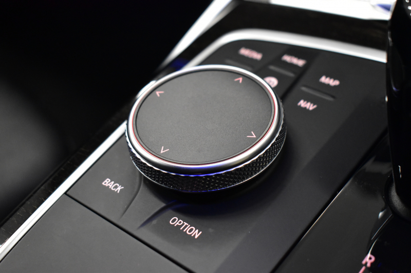 BMW 3シリーズ 320d Xﾄﾞﾗｲﾌﾞ Mｽﾎﾟｰﾂ G20型 4WD ﾌｧｽﾄﾄﾗｯｸP ｺﾝﾌｫｰﾄP ﾊｲﾗｲﾝP 可変Mｻｽ Mｽﾎﾟｰﾂﾌﾞﾚｰｷ 19AW ﾋｰﾀｰ付黒革 ﾀｯﾁﾊﾟﾈﾙﾅﾋﾞBｶﾒﾗ ｱｯﾌﾟﾙｶｰﾌﾟﾚｲ  追従ACC HUD LEDﾍｯﾄﾞﾗｲﾄ 電動ﾄﾗﾝｸ 側面衝突&車線変更&逸脱&歩行者警告 液晶ﾒｰﾀｰ 後退ｱｼｽﾄ 2年保証