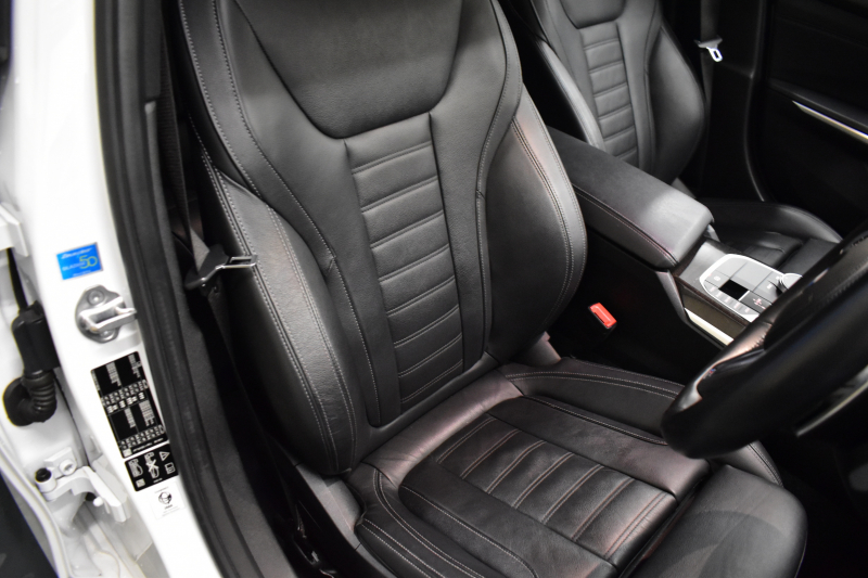 BMW 3シリーズ 320d Xﾄﾞﾗｲﾌﾞ Mｽﾎﾟｰﾂ G20型 4WD ﾌｧｽﾄﾄﾗｯｸP ｺﾝﾌｫｰﾄP ﾊｲﾗｲﾝP 可変Mｻｽ Mｽﾎﾟｰﾂﾌﾞﾚｰｷ 19AW ﾋｰﾀｰ付黒革 ﾀｯﾁﾊﾟﾈﾙﾅﾋﾞBｶﾒﾗ ｱｯﾌﾟﾙｶｰﾌﾟﾚｲ  追従ACC HUD LEDﾍｯﾄﾞﾗｲﾄ 電動ﾄﾗﾝｸ 側面衝突&車線変更&逸脱&歩行者警告 液晶ﾒｰﾀｰ 後退ｱｼｽﾄ 2年保証