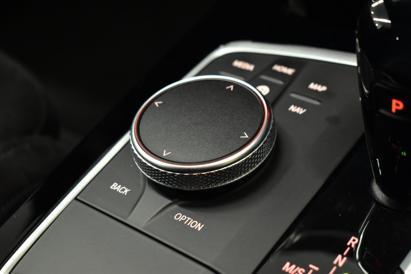 BMW 2シリーズ M235iｸﾞﾗﾝｸｰﾍﾟ Xﾄﾞﾗｲﾌﾞ ﾃﾞﾋﾞｭｰP ｱﾀﾞﾌﾟﾃｨﾌﾞｻｽﾍﾟﾝｼｮﾝ Mｼｰﾄﾍﾞﾙﾄ ﾋｰﾀｰ付Mｽﾎﾟｰﾂｼｰﾄ 追従ACC  ﾍｷｻｺﾞﾅﾙLEDﾍｯﾄﾞﾗｲﾄ Mｽﾎﾟｰﾂﾌﾞﾚｰｷ 車線変更&逸脱&歩行者警告 ﾗｲﾌﾞｺｯｸﾋﾟｯﾄ ｱｯﾌﾟﾙｶｰﾌﾟﾚｲ ﾀｯﾁﾊﾟﾈﾙﾅﾋﾞ Bｶﾒﾗ 2年保証