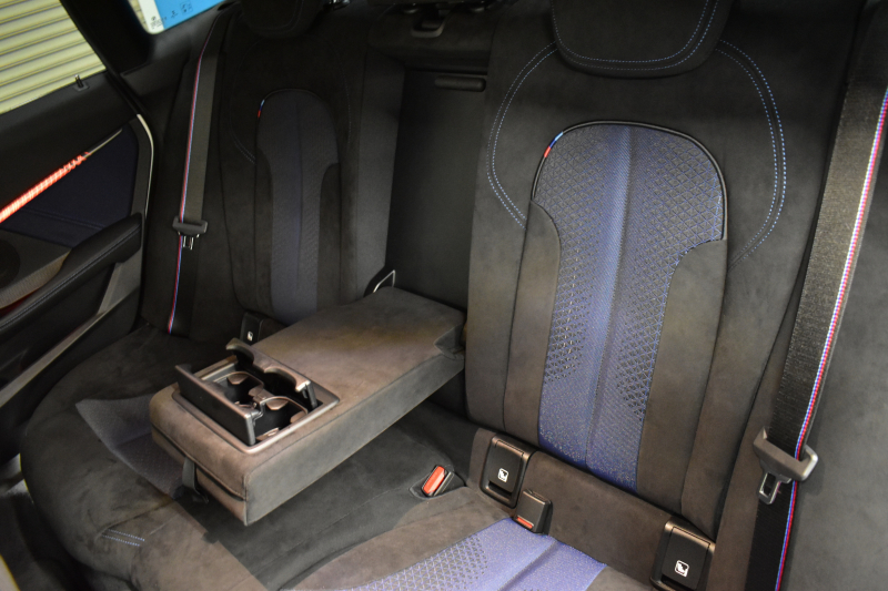 BMW 2シリーズ M235iｸﾞﾗﾝｸｰﾍﾟ Xﾄﾞﾗｲﾌﾞ ﾃﾞﾋﾞｭｰP ｱﾀﾞﾌﾟﾃｨﾌﾞｻｽﾍﾟﾝｼｮﾝ Mｼｰﾄﾍﾞﾙﾄ ﾋｰﾀｰ付Mｽﾎﾟｰﾂｼｰﾄ 追従ACC  ﾍｷｻｺﾞﾅﾙLEDﾍｯﾄﾞﾗｲﾄ Mｽﾎﾟｰﾂﾌﾞﾚｰｷ 車線変更&逸脱&歩行者警告 ﾗｲﾌﾞｺｯｸﾋﾟｯﾄ ｱｯﾌﾟﾙｶｰﾌﾟﾚｲ ﾀｯﾁﾊﾟﾈﾙﾅﾋﾞ Bｶﾒﾗ 2年保証