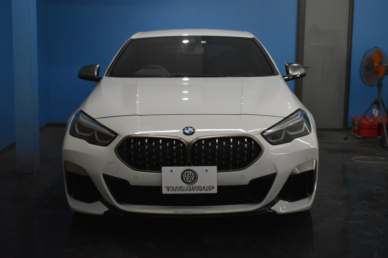 BMW 2シリーズ M235iｸﾞﾗﾝｸｰﾍﾟ Xﾄﾞﾗｲﾌﾞ ﾃﾞﾋﾞｭｰP ｱﾀﾞﾌﾟﾃｨﾌﾞｻｽﾍﾟﾝｼｮﾝ Mｼｰﾄﾍﾞﾙﾄ ﾋｰﾀｰ付Mｽﾎﾟｰﾂｼｰﾄ 追従ACC  ﾍｷｻｺﾞﾅﾙLEDﾍｯﾄﾞﾗｲﾄ Mｽﾎﾟｰﾂﾌﾞﾚｰｷ 車線変更&逸脱&歩行者警告 ﾗｲﾌﾞｺｯｸﾋﾟｯﾄ ｱｯﾌﾟﾙｶｰﾌﾟﾚｲ ﾀｯﾁﾊﾟﾈﾙﾅﾋﾞ Bｶﾒﾗ 2年保証