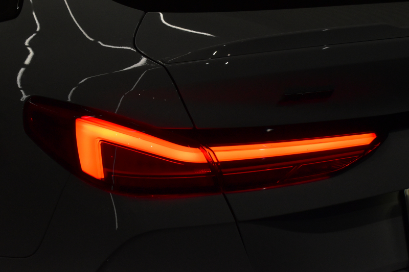 BMW 2シリーズ M235iｸﾞﾗﾝｸｰﾍﾟ Xﾄﾞﾗｲﾌﾞ ﾃﾞﾋﾞｭｰP ｱﾀﾞﾌﾟﾃｨﾌﾞｻｽﾍﾟﾝｼｮﾝ Mｼｰﾄﾍﾞﾙﾄ ﾋｰﾀｰ付Mｽﾎﾟｰﾂｼｰﾄ 追従ACC  ﾍｷｻｺﾞﾅﾙLEDﾍｯﾄﾞﾗｲﾄ Mｽﾎﾟｰﾂﾌﾞﾚｰｷ 車線変更&逸脱&歩行者警告 ﾗｲﾌﾞｺｯｸﾋﾟｯﾄ ｱｯﾌﾟﾙｶｰﾌﾟﾚｲ ﾀｯﾁﾊﾟﾈﾙﾅﾋﾞ Bｶﾒﾗ 2年保証