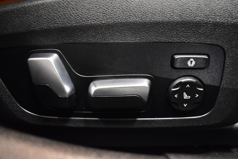 BMW 3シリーズ 320i Mｽﾎﾟｰﾂ G20型 ﾊｲﾗｲﾝP ﾊﾟｰｷﾝｸﾞｱｼｽﾄﾌﾟﾗｽ ﾋｰﾀｰ付茶革 追従ACC LEDﾍｯﾄﾞﾗｲﾄ  3Dﾋﾞｭｰ全周囲ｶﾒﾗ ﾀｯﾁﾊﾟﾈﾙﾅﾋﾞ ｱｯﾌﾟﾙｶｰﾌﾟﾚｲ 側面衝突&車線変更&逸脱&歩行者警告 液晶ﾒｰﾀｰ 後退ｱｼｽﾄ ｱｸﾃｨﾌﾞPDC緊急ﾌﾞﾚｰｷ 18AW  2年保証