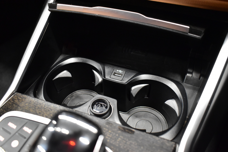 BMW 3シリーズ 320i Mｽﾎﾟｰﾂ G20型 ﾊｲﾗｲﾝP ﾊﾟｰｷﾝｸﾞｱｼｽﾄﾌﾟﾗｽ ﾋｰﾀｰ付茶革 追従ACC LEDﾍｯﾄﾞﾗｲﾄ  3Dﾋﾞｭｰ全周囲ｶﾒﾗ ﾀｯﾁﾊﾟﾈﾙﾅﾋﾞ ｱｯﾌﾟﾙｶｰﾌﾟﾚｲ 側面衝突&車線変更&逸脱&歩行者警告 液晶ﾒｰﾀｰ 後退ｱｼｽﾄ ｱｸﾃｨﾌﾞPDC緊急ﾌﾞﾚｰｷ 18AW  2年保証