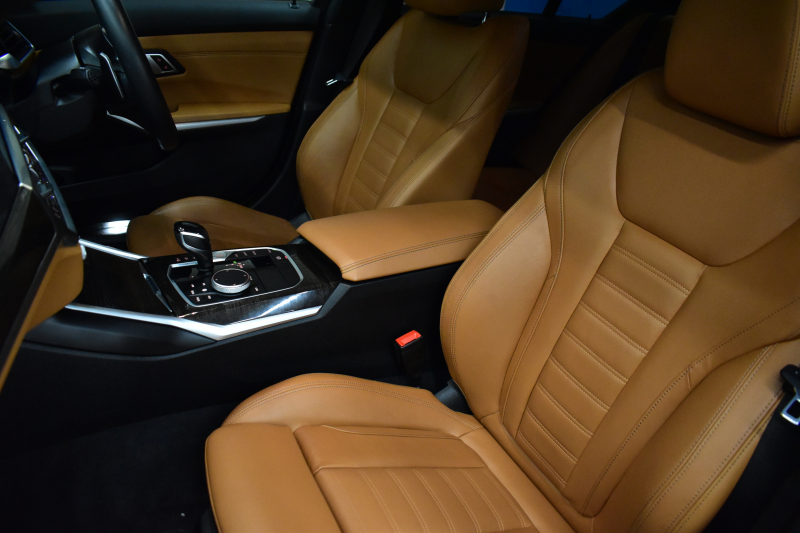 BMW 3シリーズ 320i Mｽﾎﾟｰﾂ G20型 ﾊｲﾗｲﾝP ﾊﾟｰｷﾝｸﾞｱｼｽﾄﾌﾟﾗｽ ﾋｰﾀｰ付茶革 追従ACC LEDﾍｯﾄﾞﾗｲﾄ  3Dﾋﾞｭｰ全周囲ｶﾒﾗ ﾀｯﾁﾊﾟﾈﾙﾅﾋﾞ ｱｯﾌﾟﾙｶｰﾌﾟﾚｲ 側面衝突&車線変更&逸脱&歩行者警告 液晶ﾒｰﾀｰ 後退ｱｼｽﾄ ｱｸﾃｨﾌﾞPDC緊急ﾌﾞﾚｰｷ 18AW  2年保証