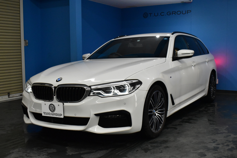 BMW 5シリーズ 530iﾂｰﾘﾝｸﾞ Mｽﾎﾟｰﾂ ﾊｲﾗｲﾝP 新ﾃﾞｻﾞｲﾝ液晶ﾒｰﾀｰ LEDﾍｯﾄﾞﾗｲﾄ 全席ｼｰﾄﾋｰﾀｰ 付黒革 追従ACC HUD ﾀｯﾁﾊﾟﾈﾙHDDﾅﾋﾞ 3Dﾋﾞｭｰ Pｱｼｽﾄ 車線変更&逸脱&歩行者警告  19AW 2年保証